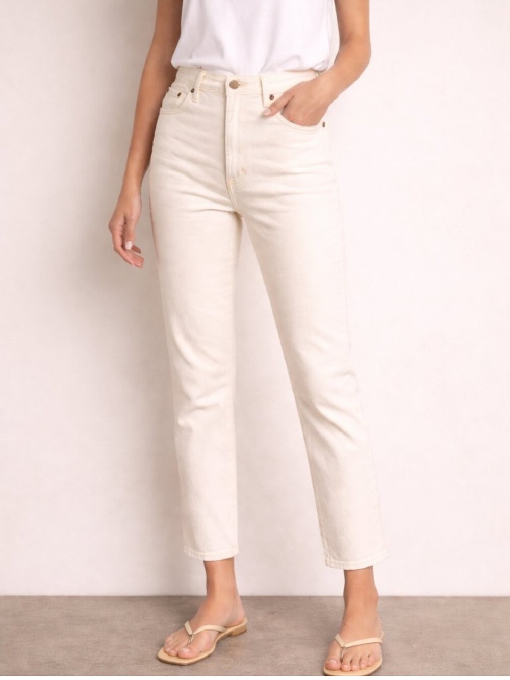 RE/DONE 90s High-Rise Ankle Crop Jeans in Cream 27